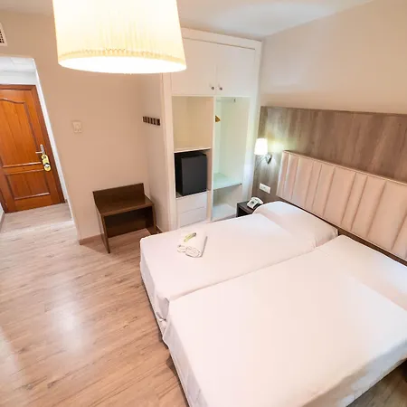 Szálloda Sercotel Dona Carmela 3*