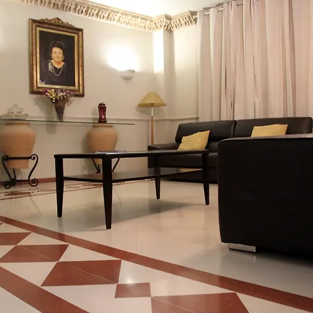 Szálloda Sercotel Dona Carmela 3*