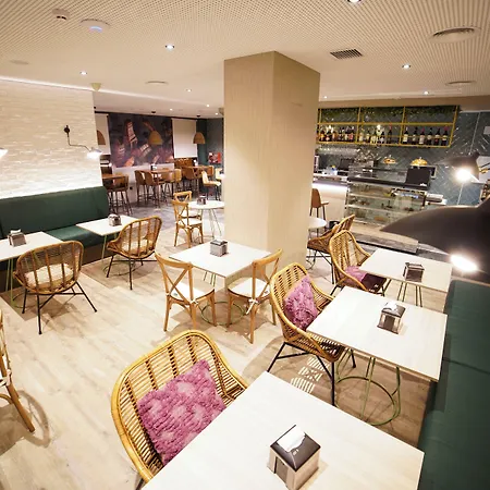 Hotel Sercotel Dona Carmela