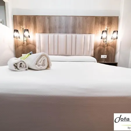 Szálloda Sercotel Dona Carmela Sevilla